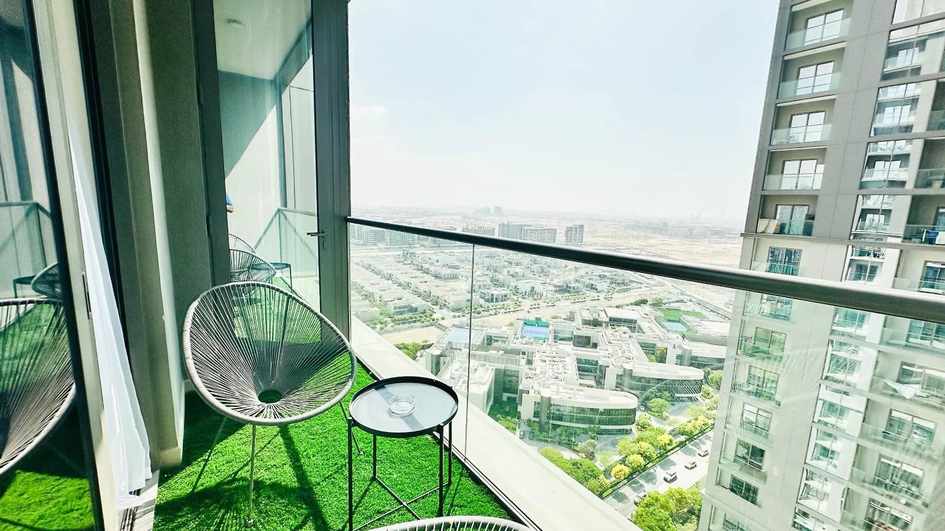 Modern 2 Bed With Stunning Views Apartment Dubai