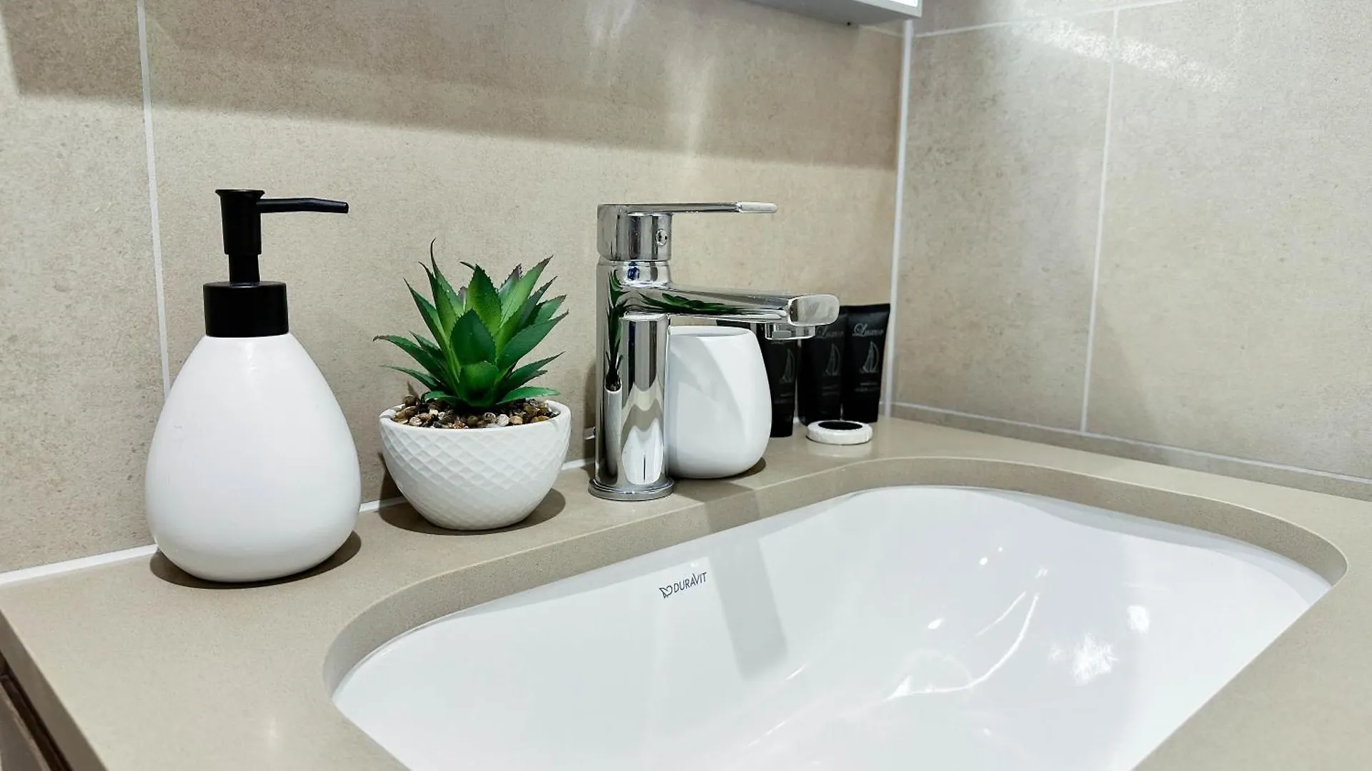 Modern 2 Bed With Stunning Views Apartamento Dubai