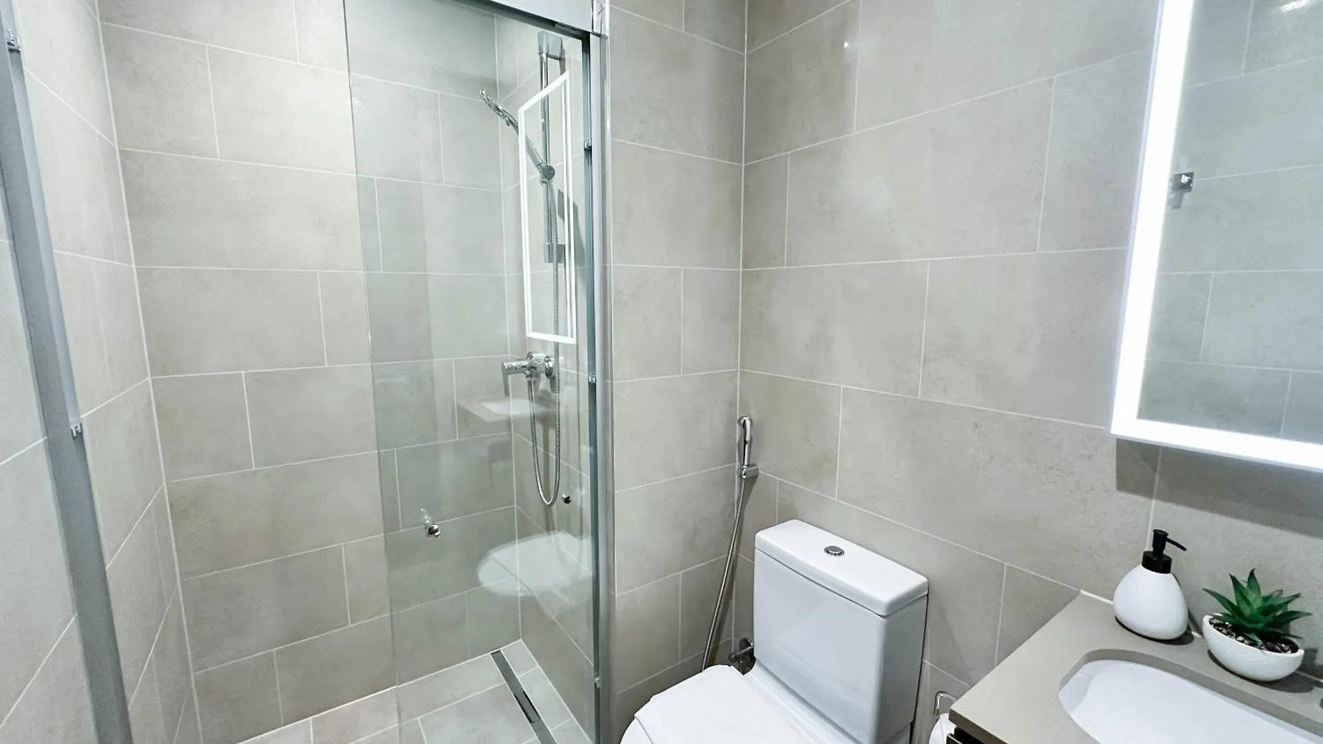 Modern 2 Bed With Stunning Views Apartamento Dubai