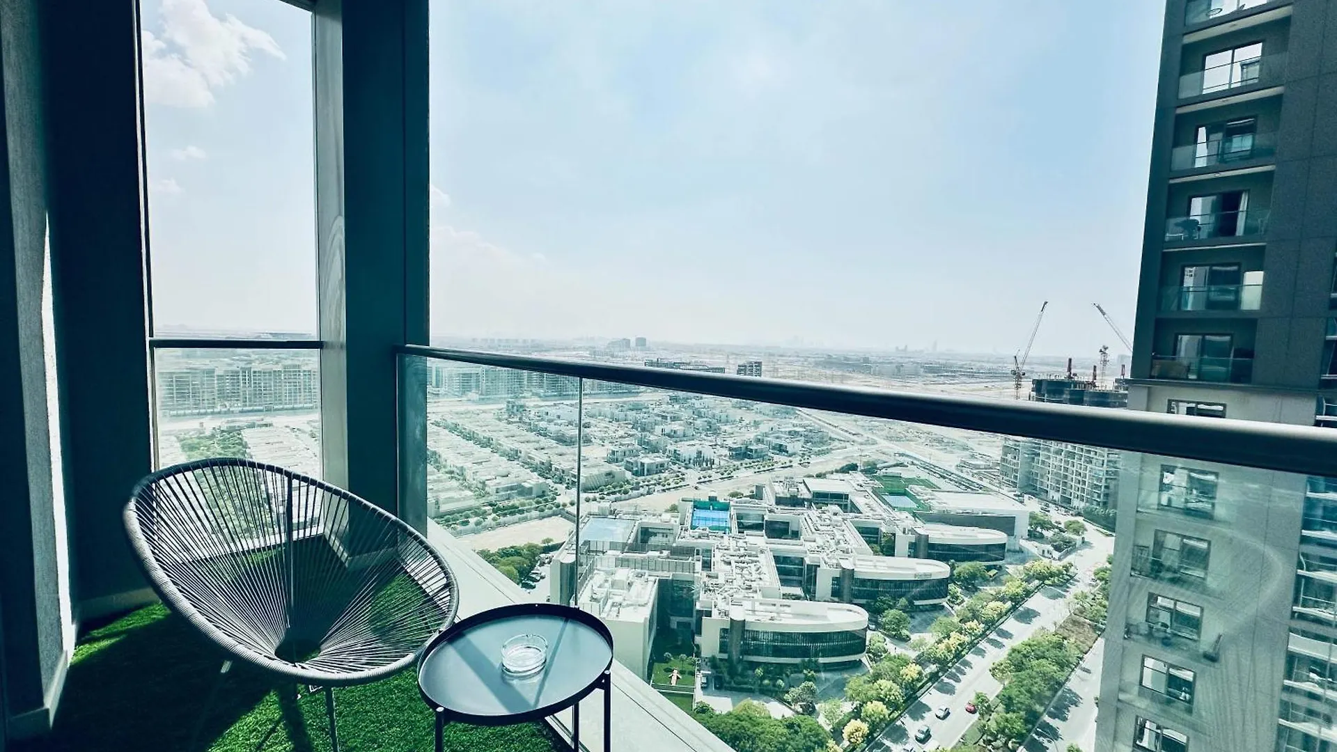 Modern 2 Bed With Stunning Views Apartment Dubai